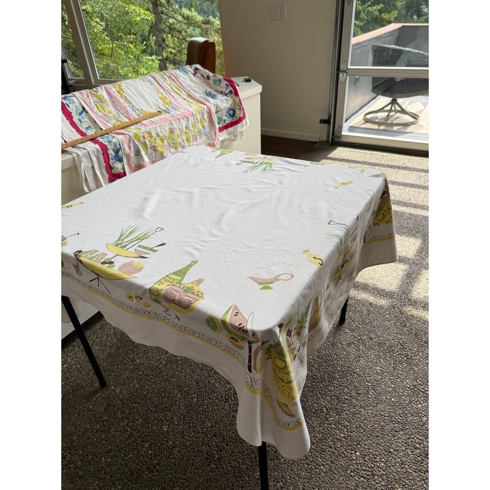 Vintage tablecloth. Fruit basket.